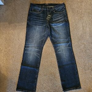 Mens NWT Retrofit Brand Mfg. Blue Jeans Size 34 x 32 Straight